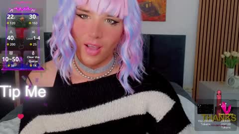 Snapshot of dorian_reed chatting on 04/19/26, 06:13 Helen my second account online show from 04/19/26, 06:13