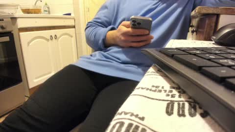 menu  below online show from 12/25/24, 06:09