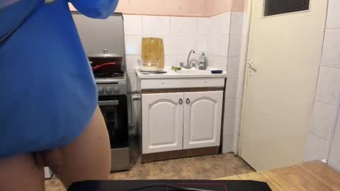 menu  below online show from 02/13/25, 03:56