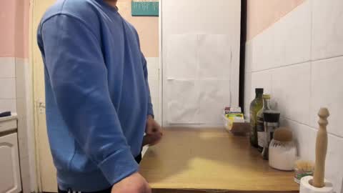 menu  below online show from 02/15/25, 07:06