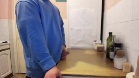 menu  below online show from 02/18/25, 09:42