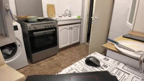 menu  below online show from 09/10/25, 05:57