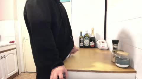 Snapshot of doriancretu95 chatting on 04/03/26, 11:58 menu below online show from 04/03/26, 11:58