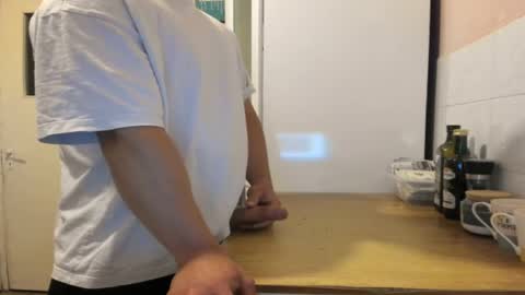 menu  below online show from 06/02/26, 01:24