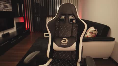 Dorian Reyes online show from 02/08/26, 01:20