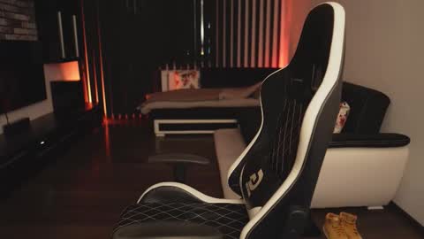 Dorian Reyes online show from 02/16/26, 12:18