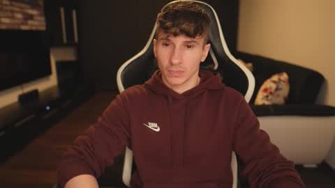 Snapshot of dorianreyes chatting on 03/12/26, 09:32 Dorian Reyes online show from 03/12/26, 09:32