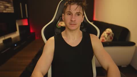 Snapshot of dorianreyes chatting on 03/20/26, 01:10 Dorian Reyes online show from 03/20/26, 01:10