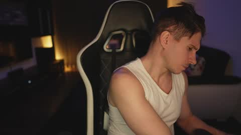 Snapshot of dorianreyes chatting on 03/28/26, 02:11 Dorian Reyes online show from 03/28/26, 02:11