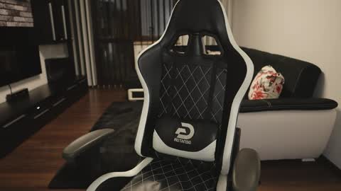 Snapshot of dorianreyes chatting on 04/05/26, 01:36 Dorian Reyes online show from 04/05/26, 01:36