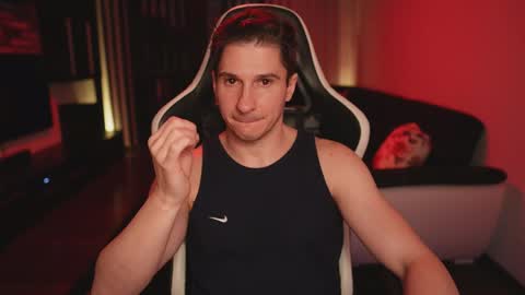 Snapshot of dorianreyes chatting on 04/13/26, 11:10 Dorian Reyes online show from 04/13/26, 11:10