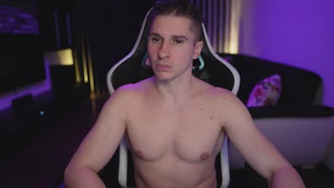 Snapshot of dorianreyes chatting on 04/18/26, 11:38 Dorian Reyes online show from 04/18/26, 11:38