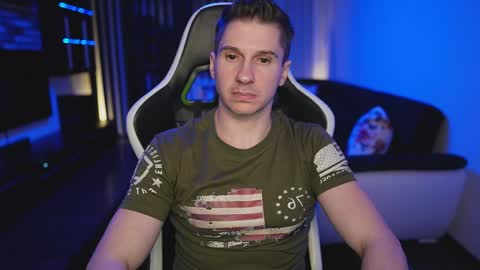 Snapshot of dorianreyes chatting on 04/26/26, 12:08 Dorian Reyes online show from 04/26/26, 12:08