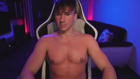 Snapshot of dorianreyes chatting on 06/30/26, 10:11 Dorian Reyes online show from 06/30/26, 10:11