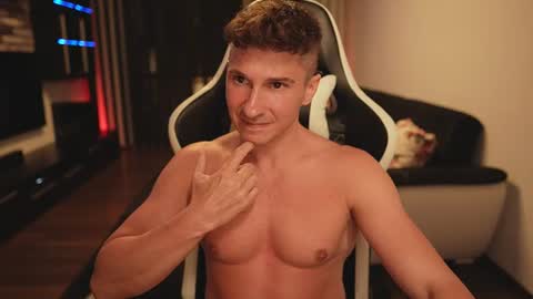 Snapshot of dorianreyes chatting on 07/04/26, 11:11 Dorian Reyes online show from 07/04/26, 11:11