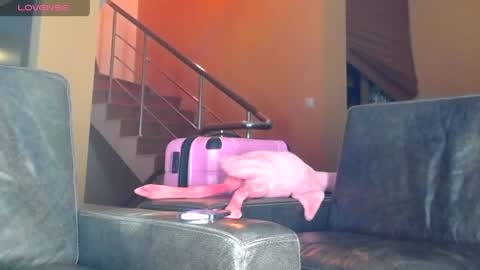 ALEX -  follow  online show from 10/12/25, 09:25