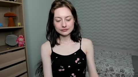 dorimenea online show from 04/19/26, 02:22