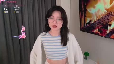 Snapshot of doris_lewis chatting on 11/07/25, 06:02 Maria online show from 11/07/25, 06:02