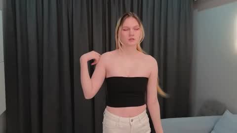 Snapshot of doriscortez chatting on 02/04/26, 07:20 Emma online show from 02/04/26, 07:20