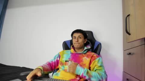 Snapshot of dorman_boy chatting on 11/19/25, 03:39 dorman_boy online show from 11/19/25, 03:39