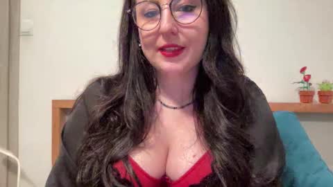 Snapshot of dorothydolly chatting on 04/12/26, 06:24 Dorothy online show from 04/12/26, 06:24