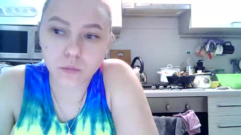 Snapshot of dorrie_ann chatting on 12/27/24, 01:39 Dorrie Ann online show from 12/27/24, 01:39