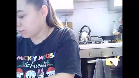 Snapshot of dorrie_ann chatting on 01/09/25, 05:34 Dorrie Ann online show from 01/09/25, 05:34