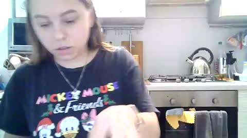 Snapshot of dorrie_ann chatting on 01/13/25, 05:01 Dorrie Ann online show from 01/13/25, 05:01