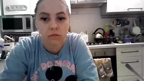 Snapshot of dorrie_ann chatting on 02/06/25, 06:24 Dorrie Ann online show from 02/06/25, 06:24