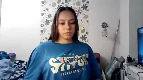 Snapshot of dorrie_ann chatting on 02/22/25, 04:09 Dorrie Ann online show from 02/22/25, 04:09