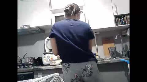 Snapshot of dorrie_ann chatting on 10/05/25, 02:15 Dorrie Ann online show from 10/05/25, 02:15