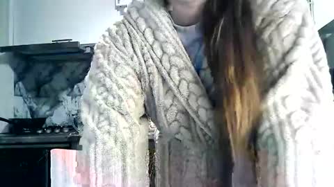 Snapshot of dorrie_ann chatting on 12/15/25, 04:50 Dorrie Ann online show from 12/15/25, 04:50