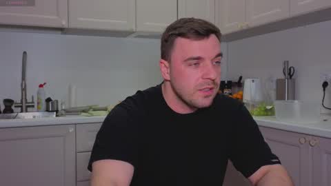 Sasha online show from 11/29/25, 04:10