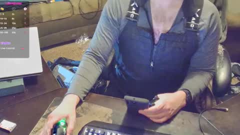 DotYourEyezez  online show from 02/16/25, 05:59