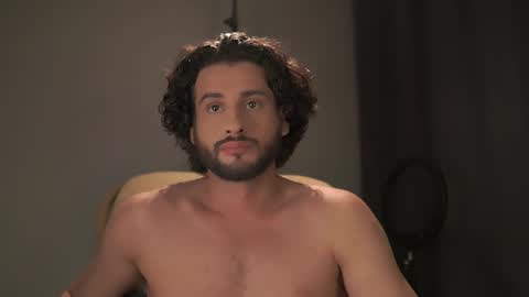 Snapshot of double_luckystrike chatting on 12/05/25, 06:26 Keen online show from 12/05/25, 06:26