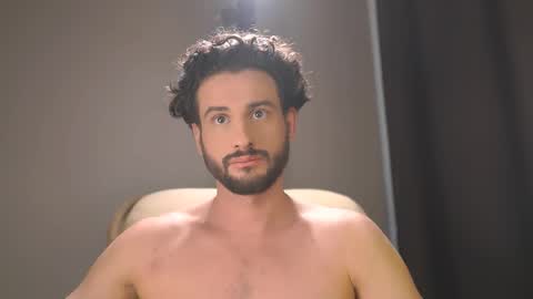 Snapshot of double_luckystrike chatting on 02/08/26, 08:29 Keen online show from 02/08/26, 08:29