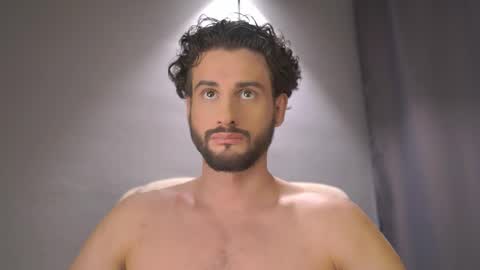 Snapshot of double_luckystrike chatting on 02/12/26, 02:01 Keen online show from 02/12/26, 02:01