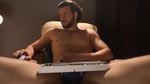 Snapshot of double_luckystrike chatting on 02/24/26, 01:25 Keen online show from 02/24/26, 01:25