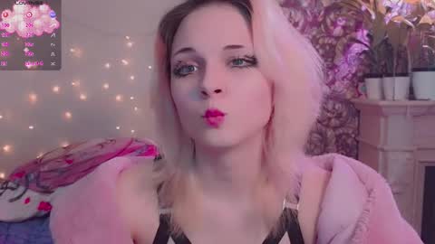 Snapshot of doublebubblecum chatting on 11/01/25, 02:13 Angie online show from 11/01/25, 02:13