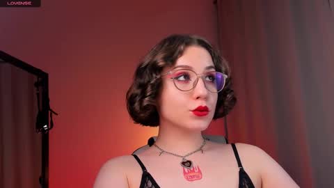 Snapshot of doublee_trouble chatting on 02/19/25, 11:57 Eva ana Liza online show from 02/19/25, 11:57