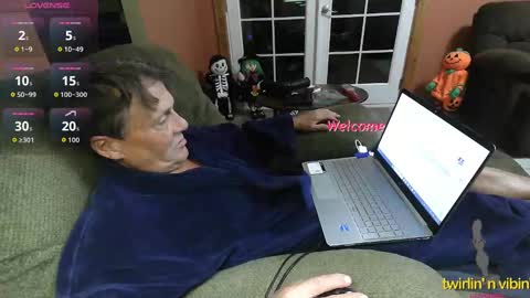 Double Trouble online show from 10/27/25, 04:27