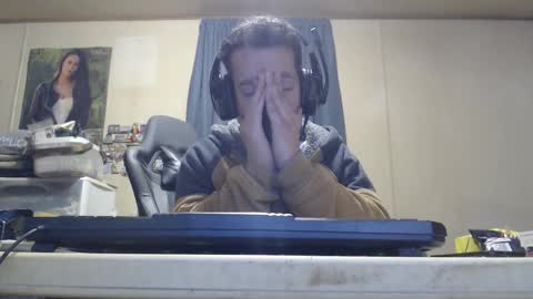 Jess online show from 11/25/25, 01:27