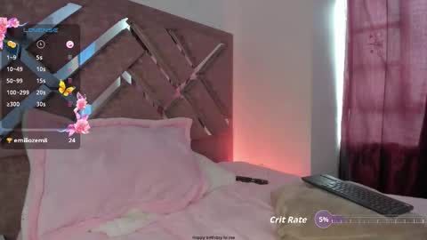 Snapshot of douce_marie chatting on 09/24/25, 03:48    online show from 09/24/25, 03:48