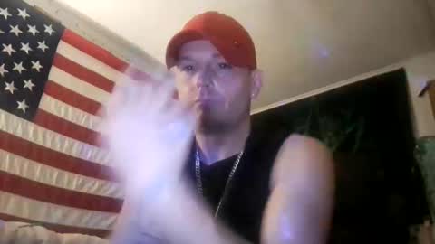 Snapshot of dougiebisme chatting on 05/01/26, 03:55 dougiebisme online show from 05/01/26, 03:55