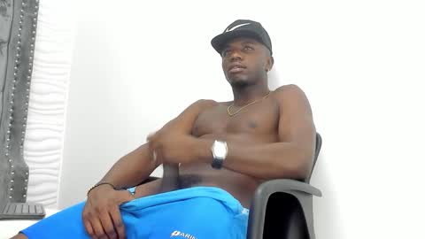 DOUGLAS online show from 10/07/25, 01:41