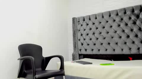 DOUGLAS online show from 10/22/25, 01:11