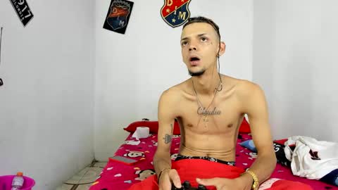 Snapshot of douglas_gallegos chatting on 01/26/25, 09:29 douglas_gallegos online show from 01/26/25, 09:29