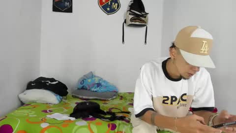 Snapshot of douglas_gallegos chatting on 01/18/26, 01:09 douglas_gallegos online show from 01/18/26, 01:09