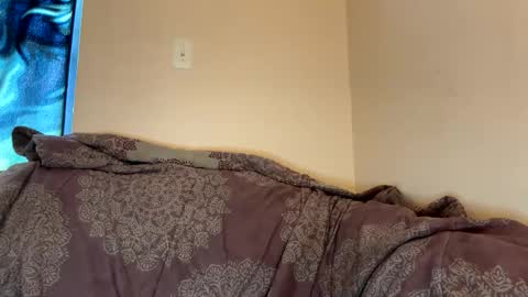 Snapshot of dove_love22 chatting on 10/28/25, 06:10 dove_love22 online show from 10/28/25, 06:10