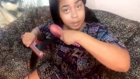 Snapshot of dove_love22 chatting on 11/11/25, 05:02 dove_love22 online show from 11/11/25, 05:02